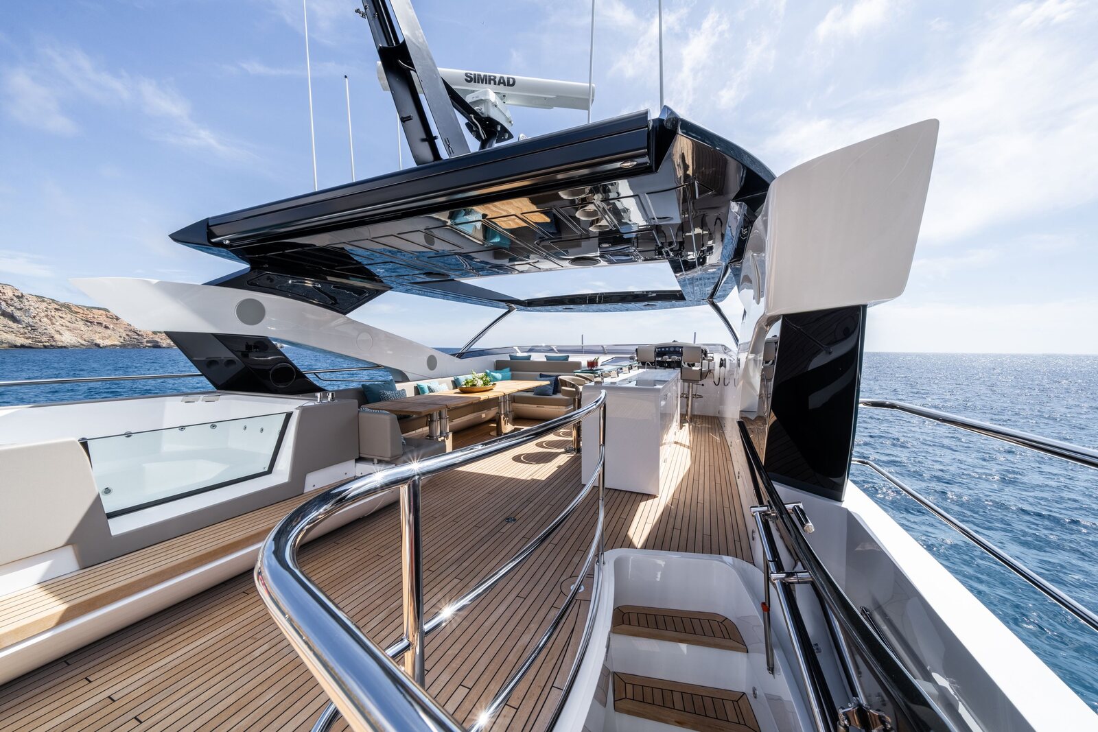 M/Y Lio Black Knight Sunseeker 95 beach club and swim platform — luxury yacht charter Palma de Mallorca