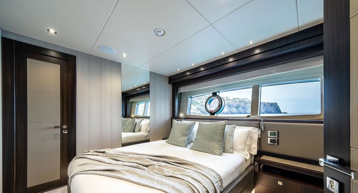 M/Y Lio Black Knight Sunseeker 95 forward guest cabin — luxury yacht charter accommodation