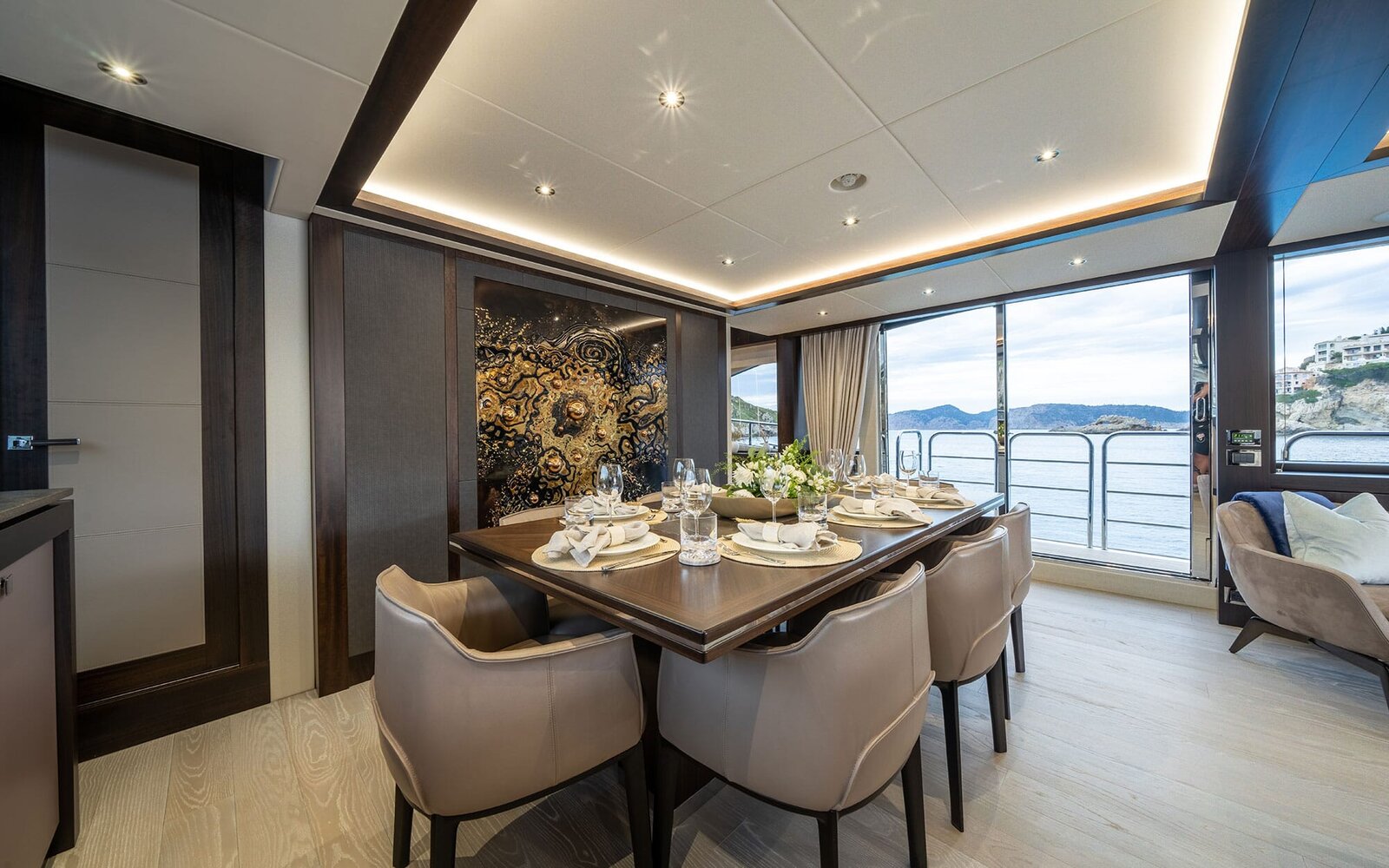 M/Y Lio Black Knight Sunseeker 95 - Salon Seating - luxury yacht charter Palma de Mallorca