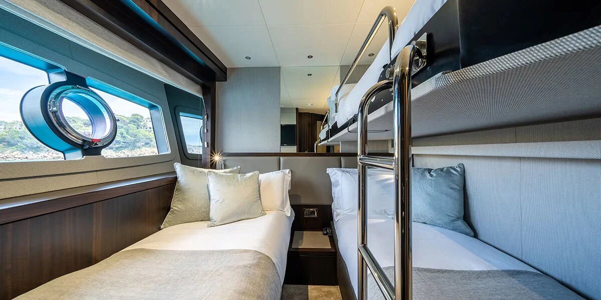 M/Y Lio Black Knight Sunseeker 95 twin cabin — luxury yacht accommodation